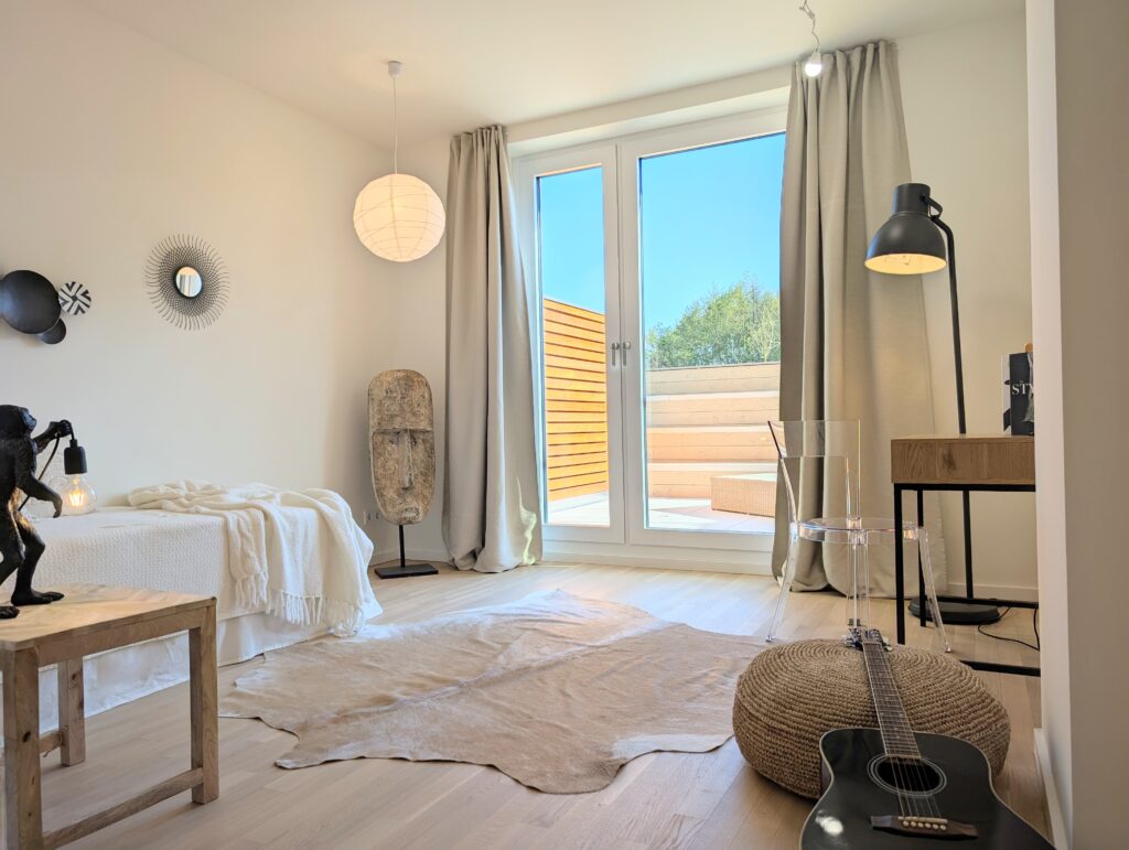 PXL_20250516_154917584.MP~2